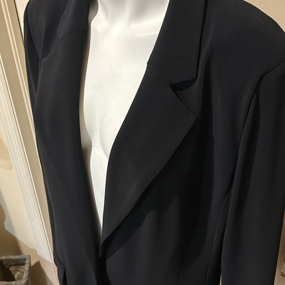 Boston Proper Black Blazer. New. Size 16 - Picture 4 of 13